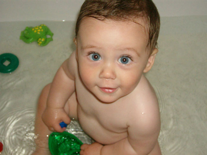 6 EcoFriendly Ways to Keep Kids Safe in the Bathtub Sweet Greens